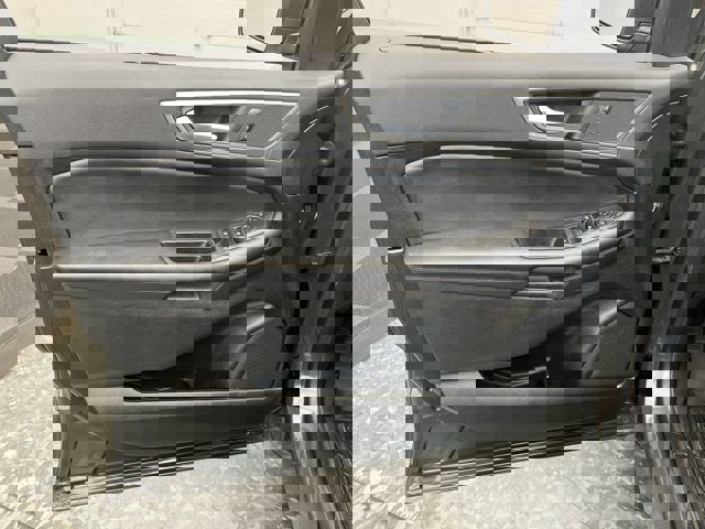 Certified 2024 Ford Edge SEL w/ Convenience Package image 13