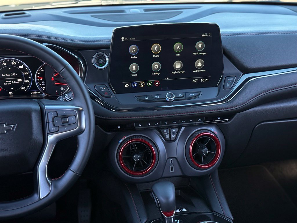 Used 2025 Chevrolet Blazer RS FWD image 17