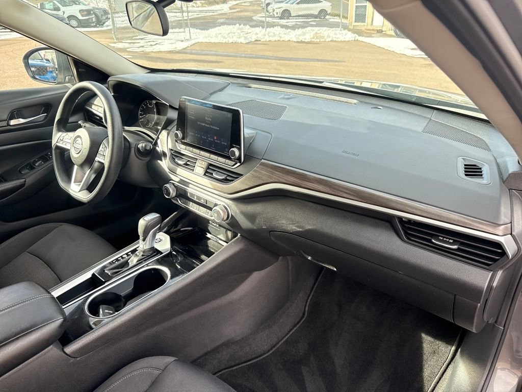 Used 2024 Nissan Altima 2.5 SV image 28