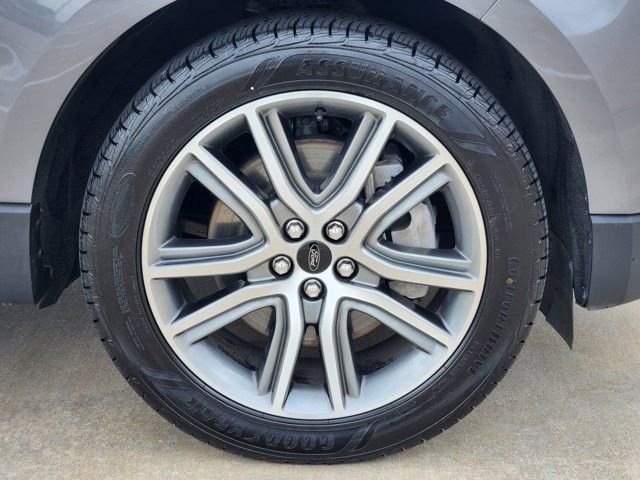 Certified 2023 Ford Edge Titanium AWD/4WD image 10