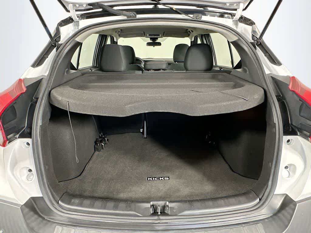 Used 2020 Nissan Kicks SR w/ Exterior Package FWD image 20