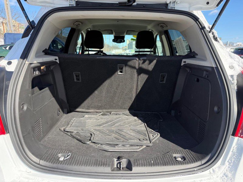 Used 2018 Buick Encore Preferred image 10