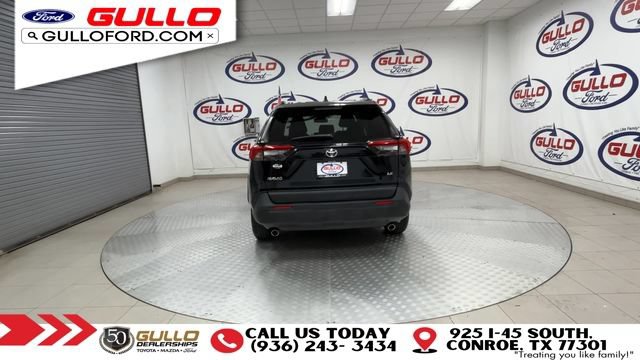 Used 2019 Toyota RAV4 LE FWD image 7