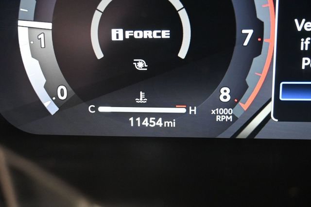 Used 2025 Toyota Tacoma TRD Sport AWD/4WD image 18