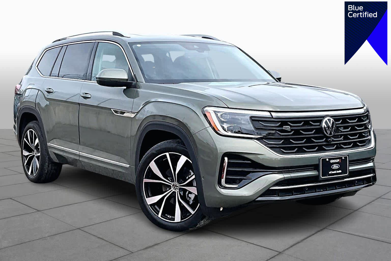 Used 2025 Volkswagen Atlas SEL Premium R-Line image 1