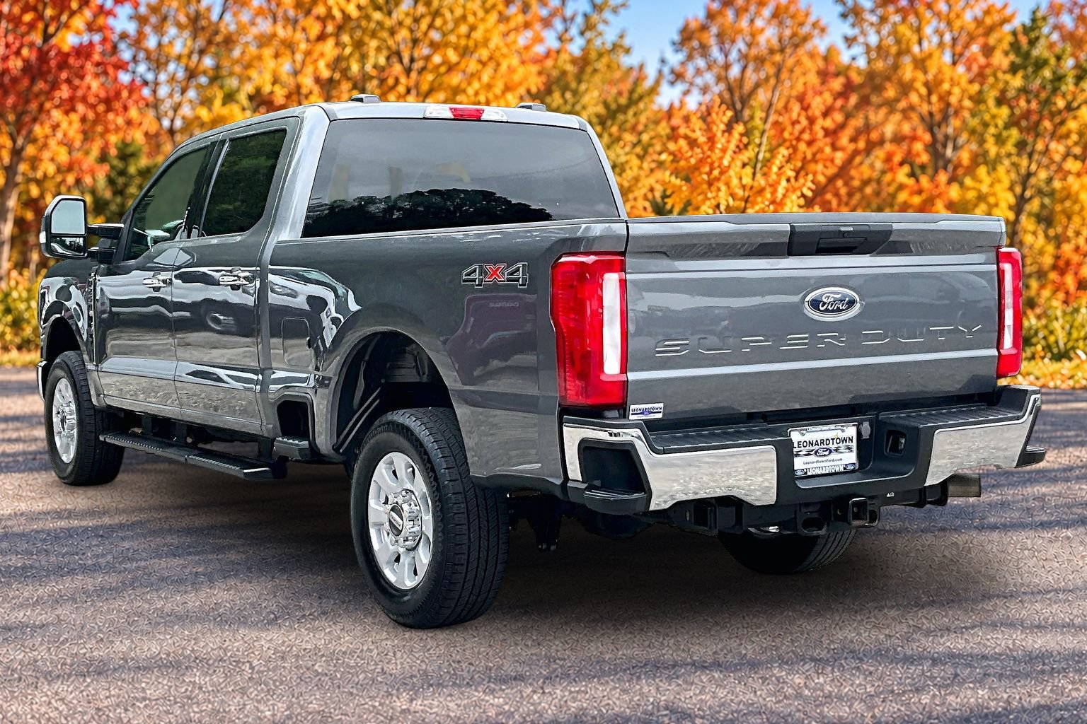 Certified 2023 Ford F250 XLT AWD/4WD image 15