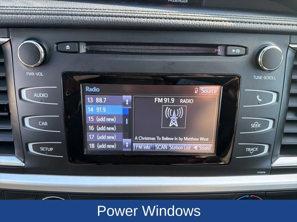 Used 2019 Toyota Highlander LE image 17