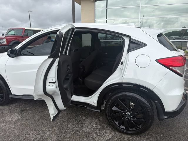 Used 2022 Honda HR-V Sport image 14