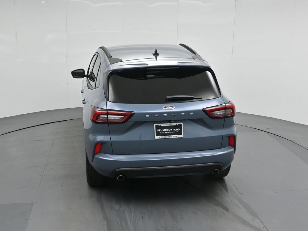Certified 2023 Ford Escape ST-Line w/ Tech Pack #1 image 14