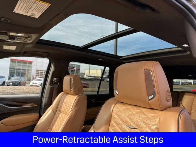 Used 2021 Cadillac Escalade Premium Luxury w/ Driver Assist Tech Package image 34