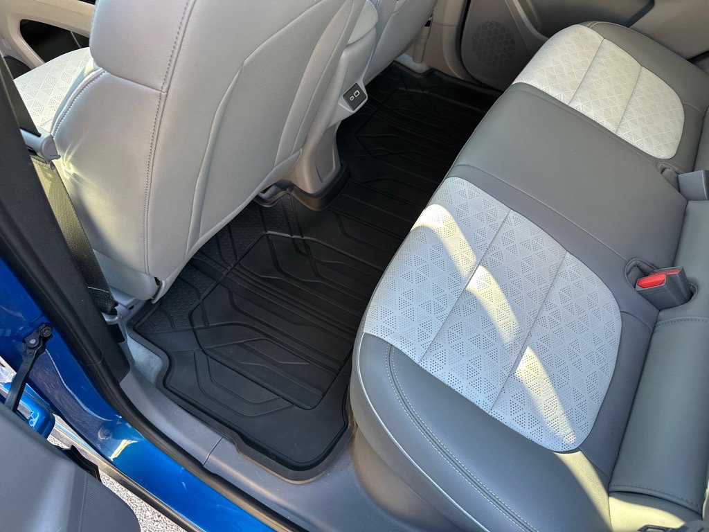 Used 2023 Chevrolet Bolt EUV Premier image 20