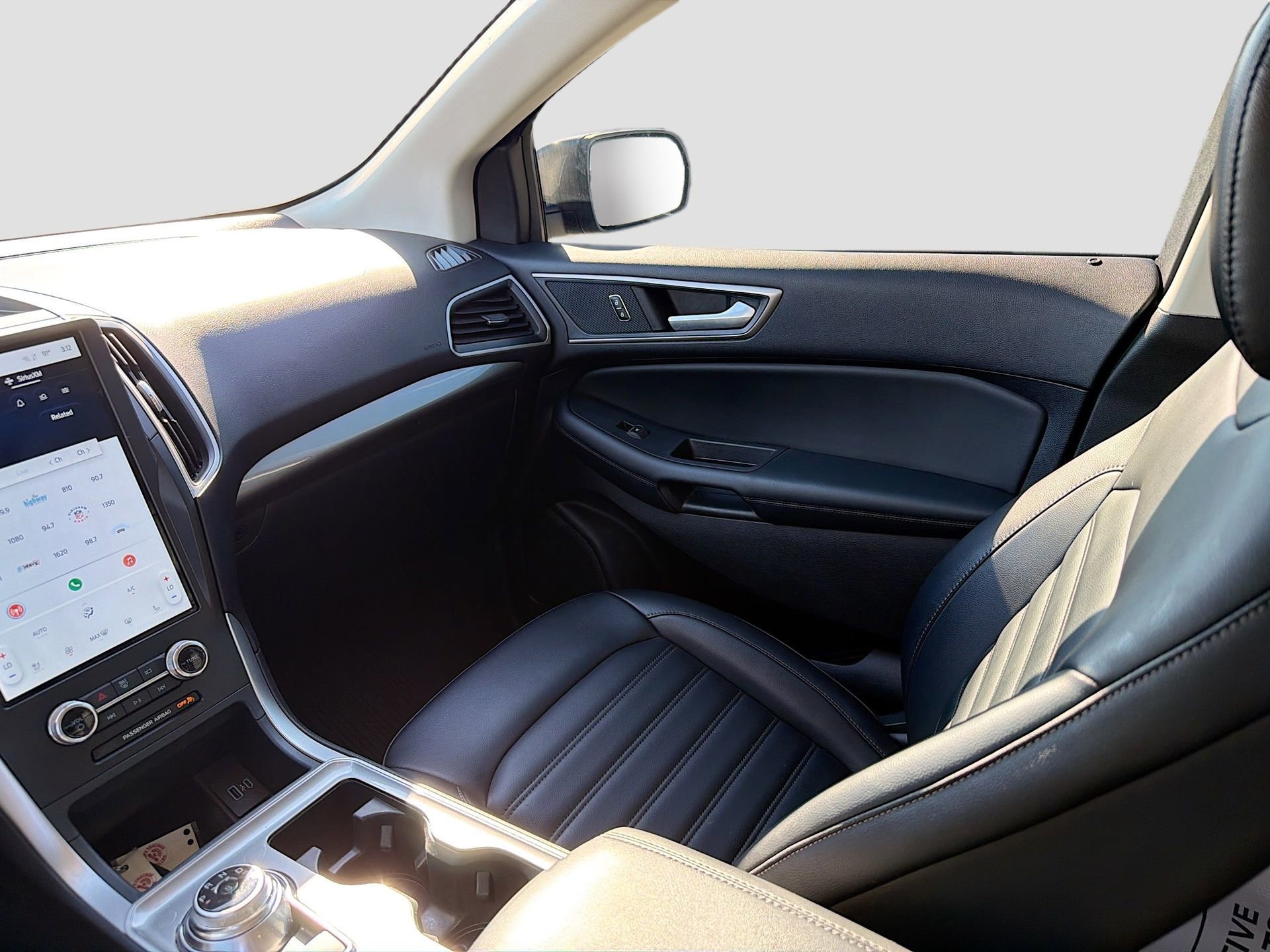 Certified 2024 Ford Edge SEL w/ Convenience Package image 27