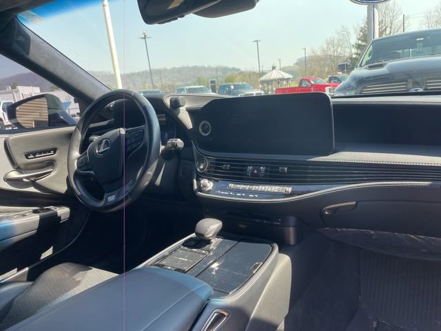 Used 2021 Lexus LS 500 F Sport w/ Cold Weather Package (CK) image 12