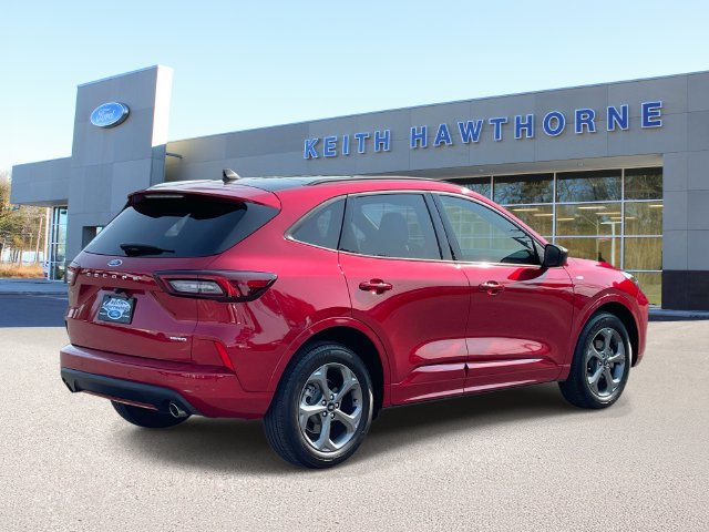 Certified 2023 Ford Escape ST-Line w/ Tech Pack #1 AWD/4WD image 6