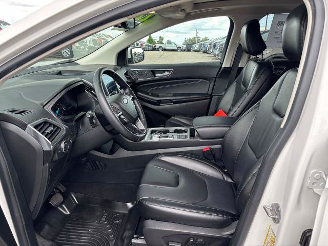 Certified 2022 Ford Edge Titanium AWD/4WD image 4