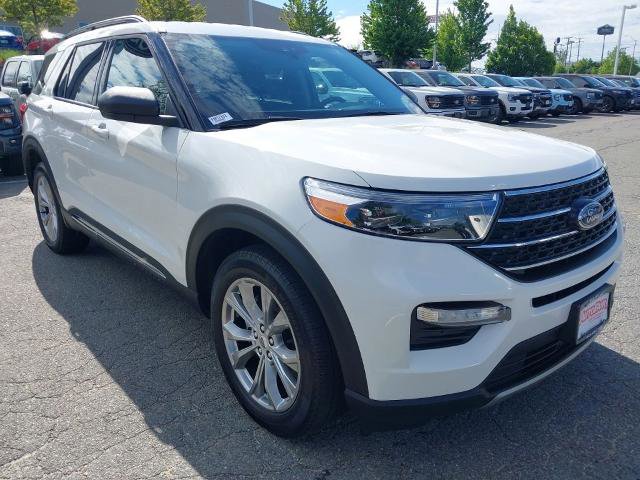 Certified 2023 Ford Explorer XLT w/ Equipment Group 202A AWD/4WD image 2