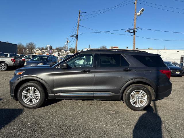 Certified 2020 Ford Explorer XLT image 4