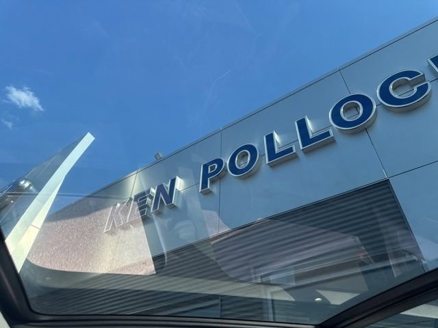 Used 2024 Volkswagen Taos SE AWD/4WD image 30