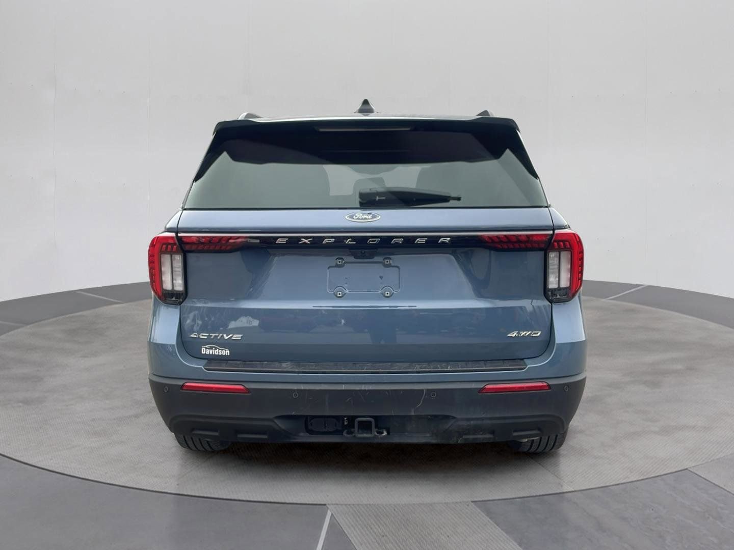 Certified 2025 Ford Explorer Active AWD/4WD image 4