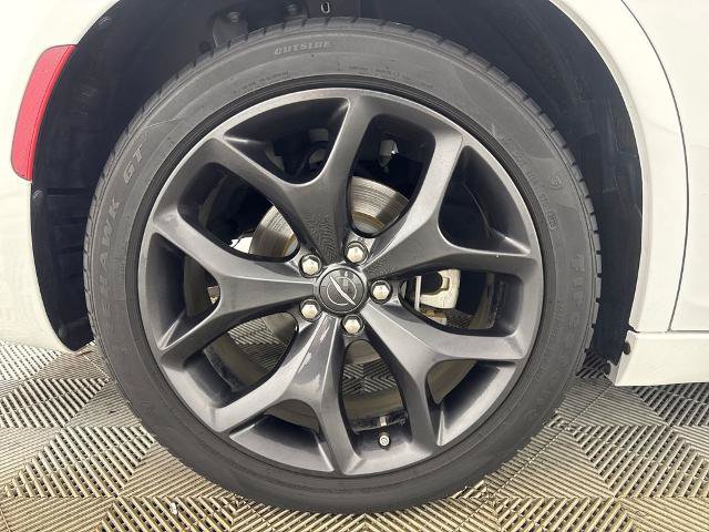 Used 2023 Chrysler 300 Touring w/ Safetytec Plus Group RWD image 13