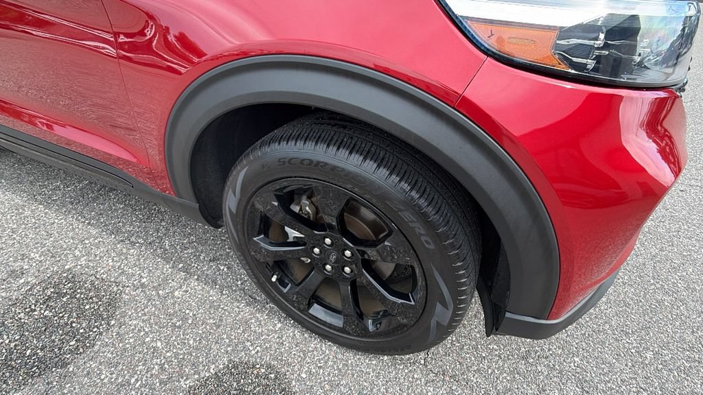Certified 2024 Ford Explorer ST-Line w/ Class IV Trailer Tow Package RWD image 10