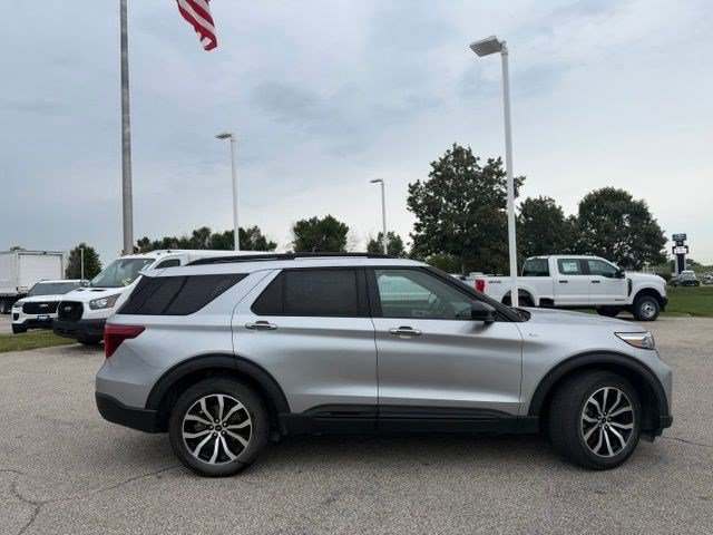 Certified 2022 Ford Explorer ST-Line w/ Class IV Trailer Tow Package AWD/4WD image 10