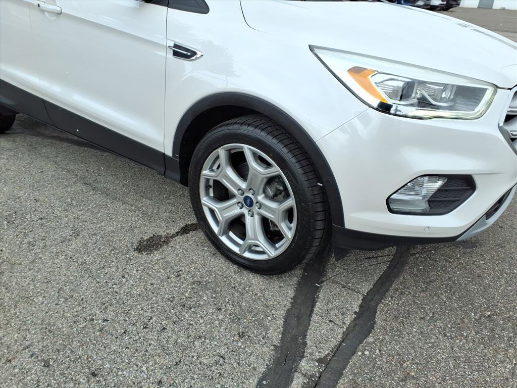 Certified 2018 Ford Escape Titanium w/ Ford Safe & Smart Package image 5