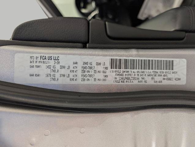 Used 2020 Jeep Grand Cherokee Laredo AWD/4WD image 28