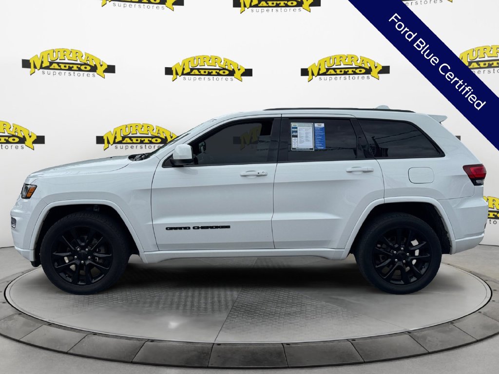 Used 2020 Jeep Grand Cherokee Altitude AWD/4WD image 3
