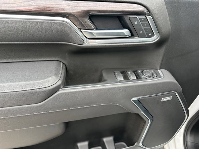 Used 2025 Chevrolet Silverado 1500 LTZ AWD/4WD image 19