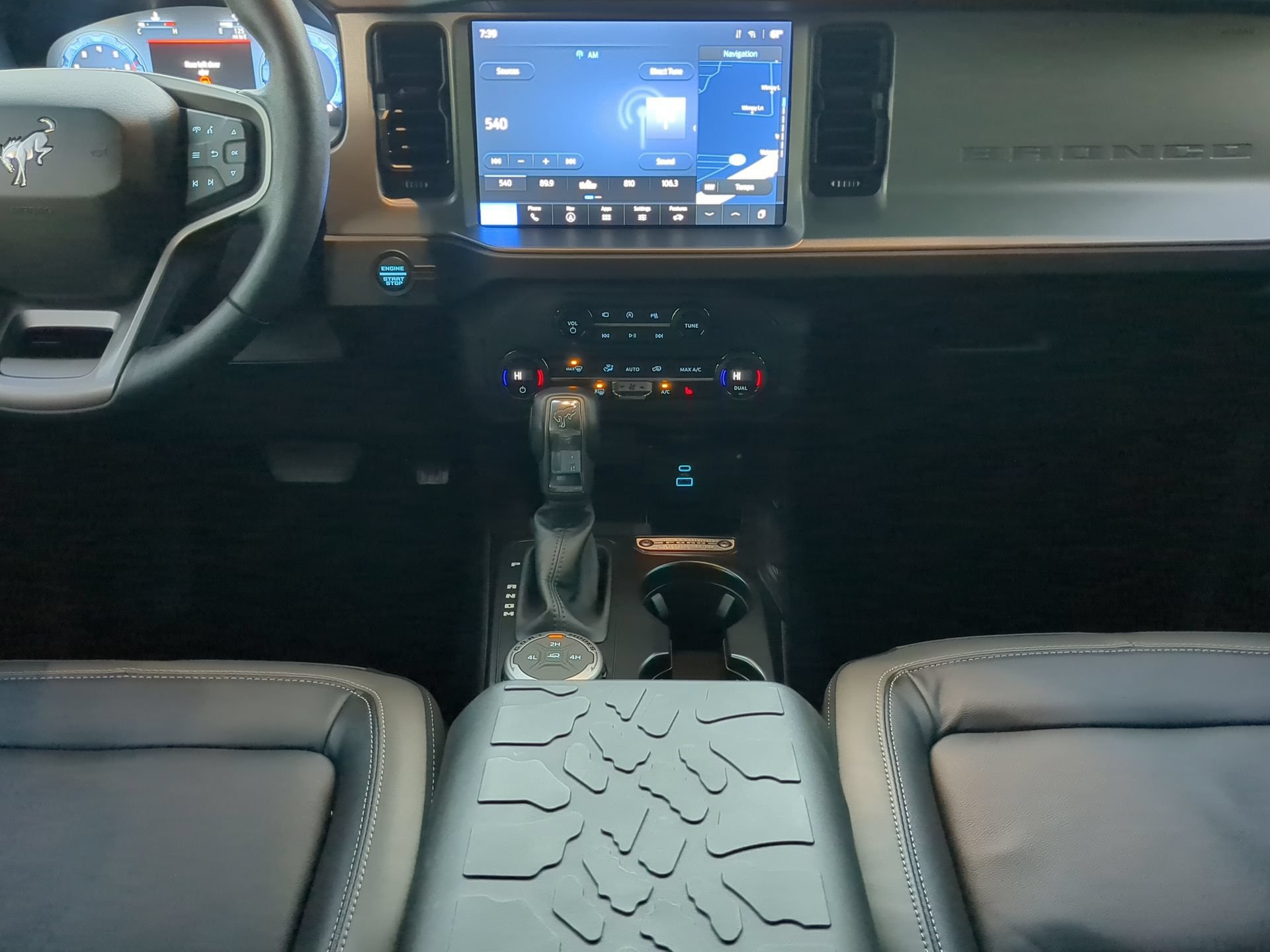 Certified 2025 Ford Bronco Outer Banks AWD/4WD image 50