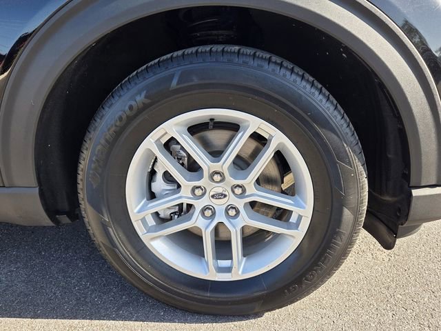 Certified 2025 Ford Explorer Active image 11