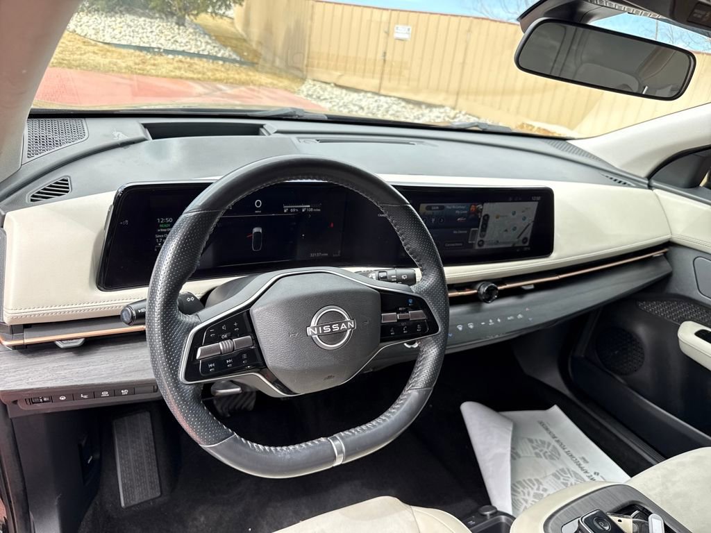 Used 2023 Nissan Ariya FWD image 13