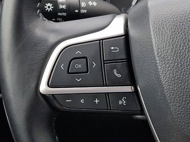Used 2022 Toyota Highlander XLE AWD/4WD image 23