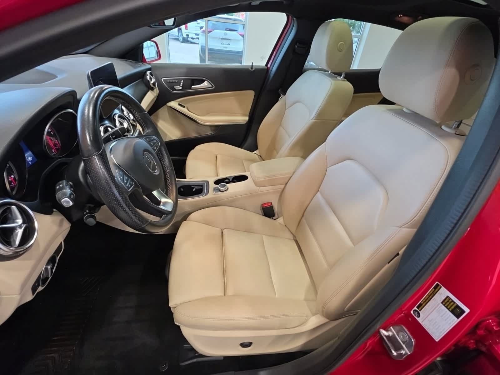 Used 2019 Mercedes-Benz GLA 250 4MATIC image 20