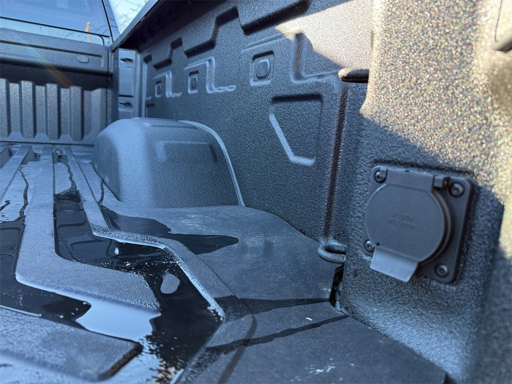 Used 2024 Chevrolet Silverado 2500 High Country image 22