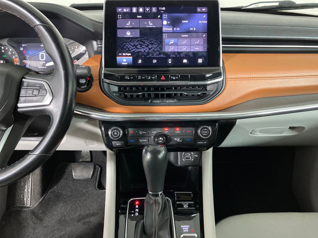 Used 2022 Jeep Compass Limited w/ Sun and Sound Group image 28