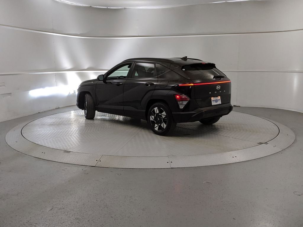 Used 2024 Hyundai Kona SEL image 4