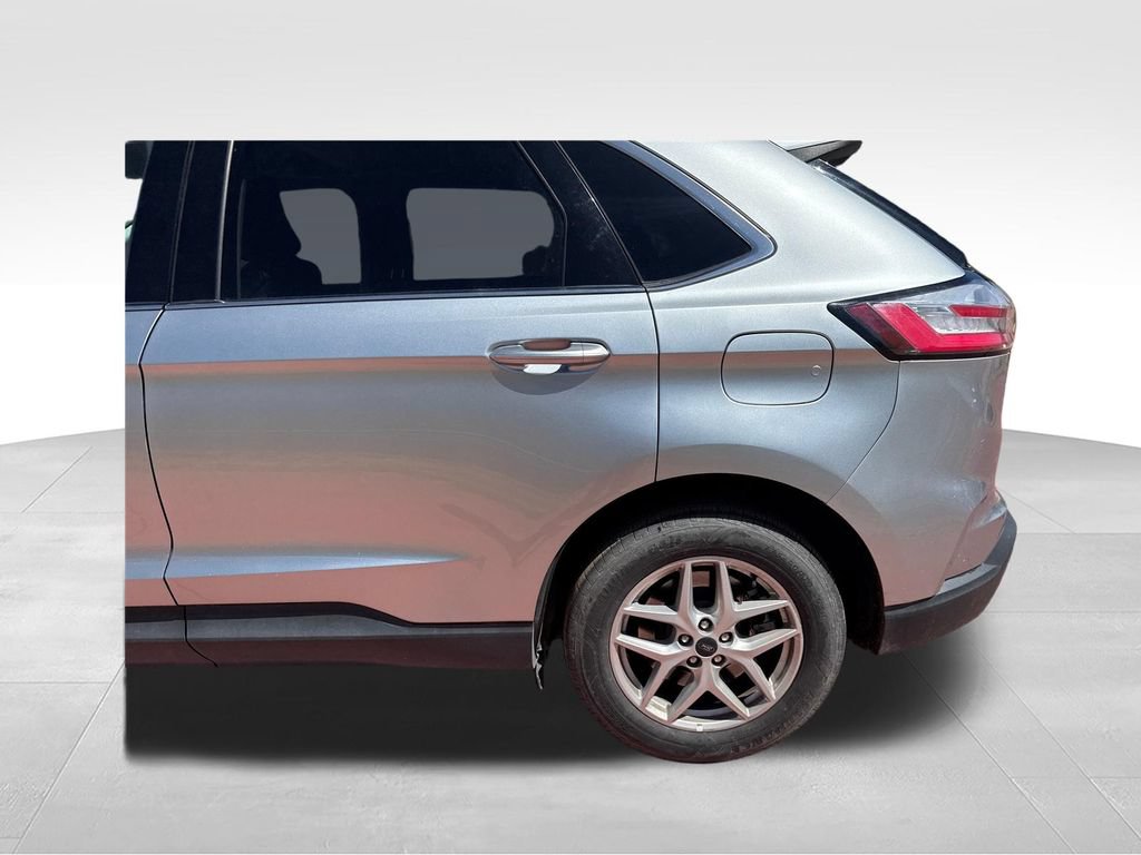 Certified 2024 Ford Edge SEL AWD/4WD image 36