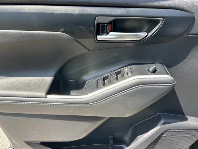 Used 2023 Toyota Highlander XSE FWD image 34