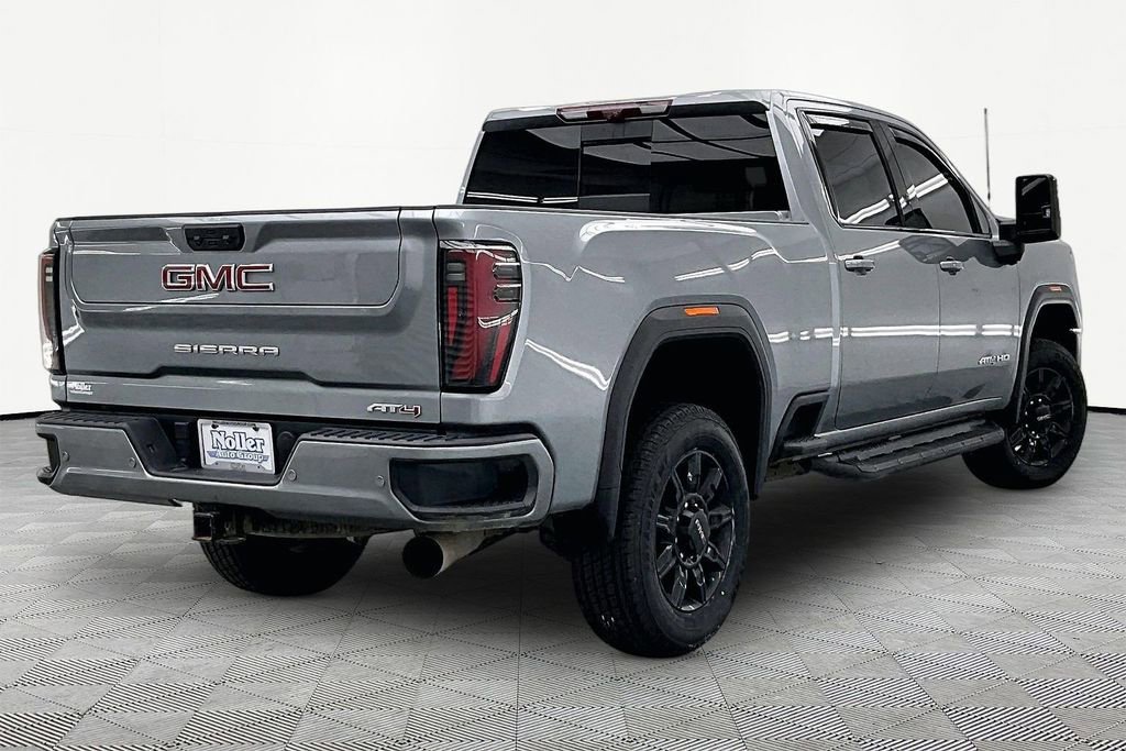 Used 2024 GMC Sierra 3500 AT4 w/ Technology Package AWD/4WD image 2