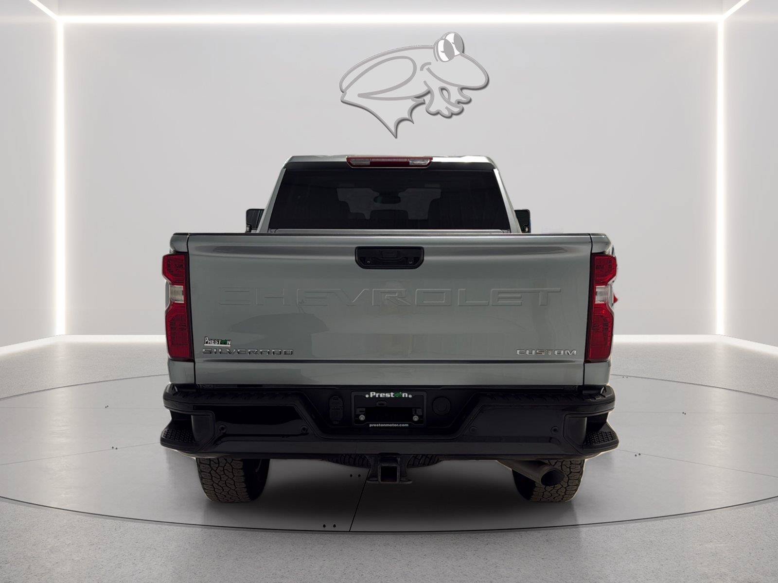 Used 2024 Chevrolet Silverado 2500 Custom w/ Custom Value Package AWD/4WD image 4