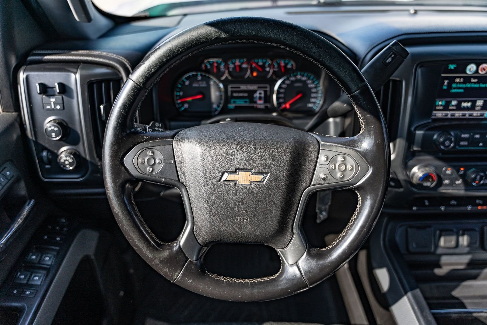 Used 2019 Chevrolet Silverado 2500 LTZ w/ Silverado HD Tribute Edition image 21