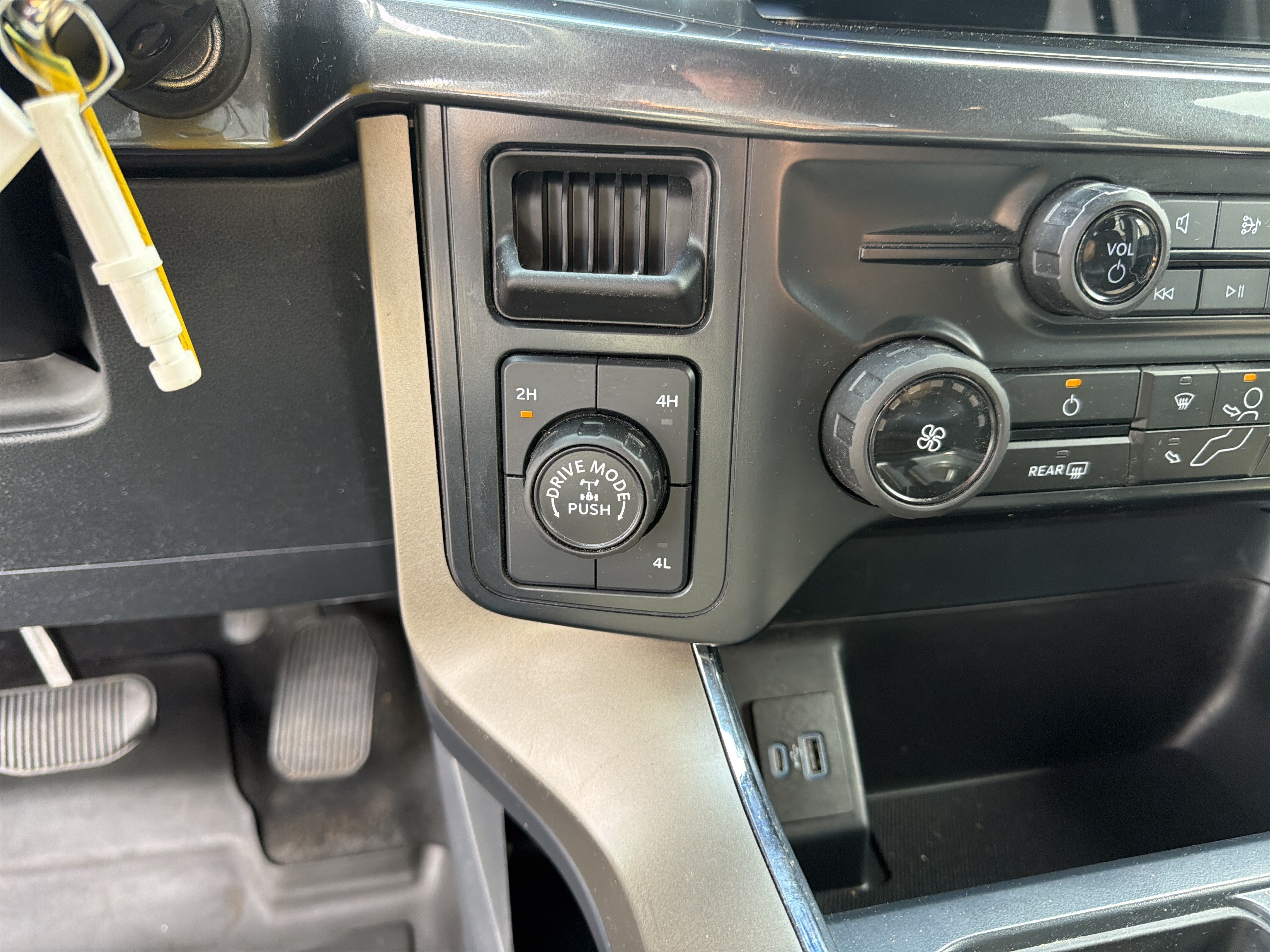 Certified 2024 Ford F150 STX AWD/4WD image 40