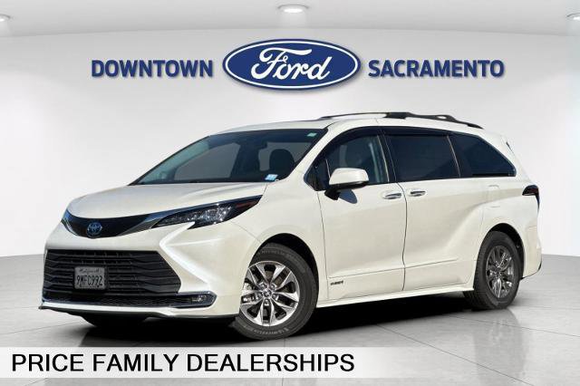 Used 2021 Toyota Sienna XLE