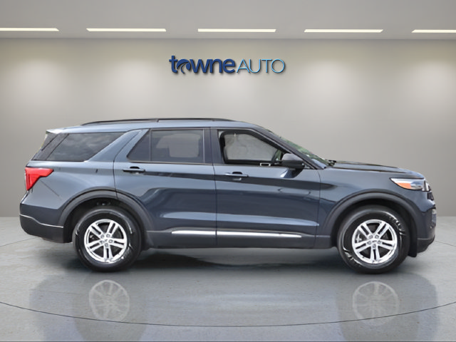 Certified 2023 Ford Explorer XLT w/ Equipment Group 202A AWD/4WD image 6