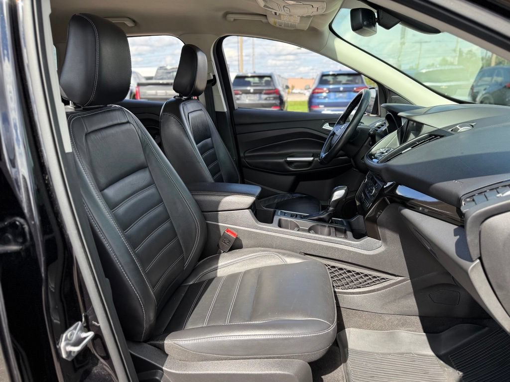 Certified 2019 Ford Escape Titanium AWD/4WD image 15