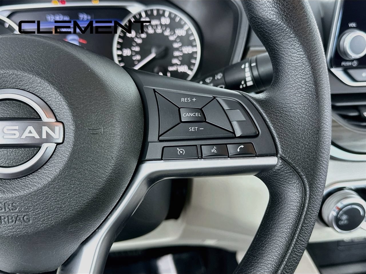 Used 2025 Nissan Altima 2.5 SV FWD image 17