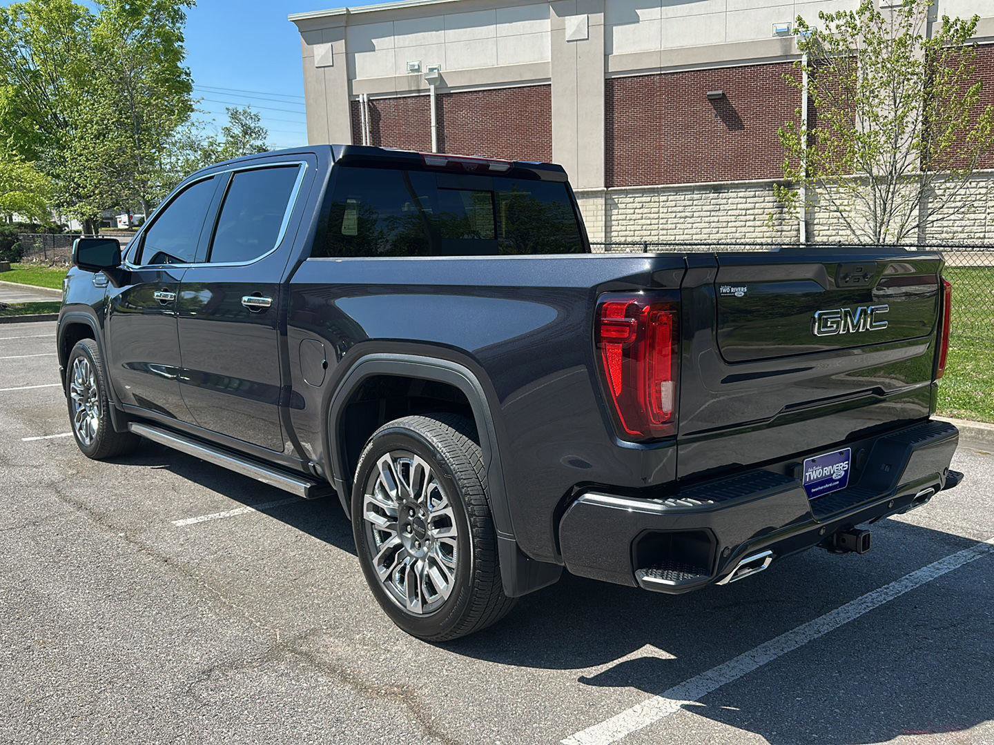 Used 2023 GMC Sierra 1500 Denali Ultimate image 3