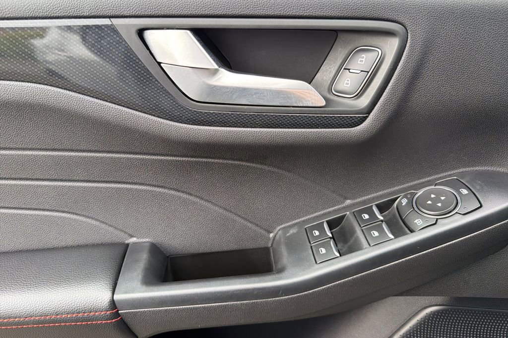 Certified 2023 Ford Escape ST-Line w/ Tech Pack #1 image 10